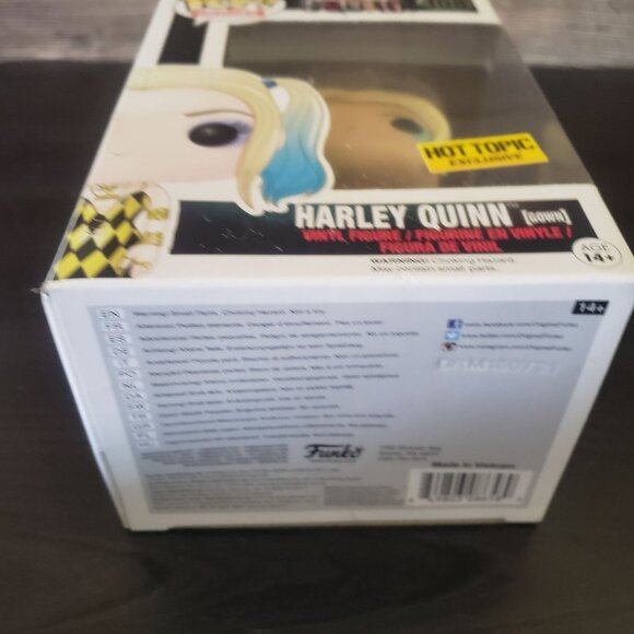 Funko Pop Harley Quinn 108 Gown Hot Topic Exclusive Suicde Squad Vinyl Figure - Picture 3 of 6